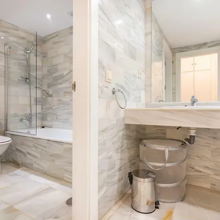 Apartment Luxury Two Bed In El Dorado, Puerto Banus Marbella