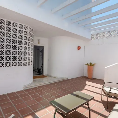 Luxury Two Bed In El Dorado, Puerto Banus * Marbella