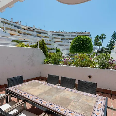 Luxury Two Bed In El Dorado, Puerto Banus *